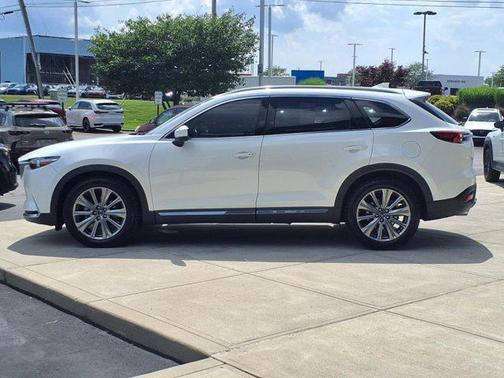 2022 Mazda CX-9 Signature