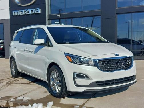Photo 1 of 27 of 2019 Kia Sedona EX