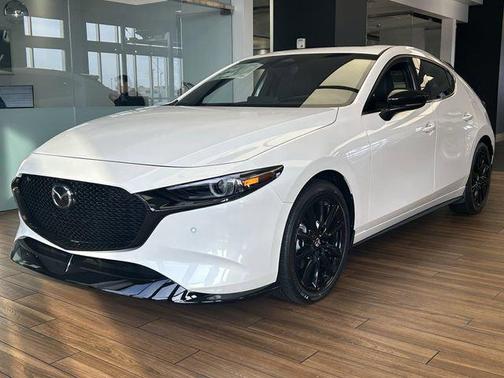 Snowflake White Pearl Mica 2026 Mazda Mazda3 2.5 Turbo AWD