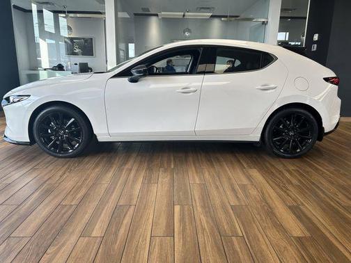 Snowflake White Pearl Mica 2026 Mazda Mazda3 2.5 Turbo AWD
