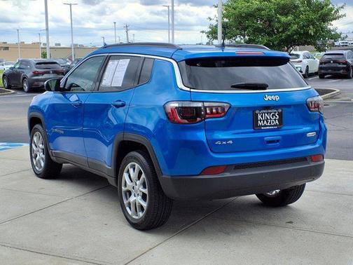 2022 Jeep Compass Latitude Lux