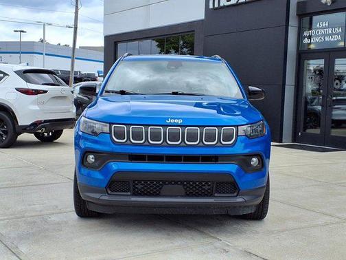 2022 Jeep Compass Latitude Lux