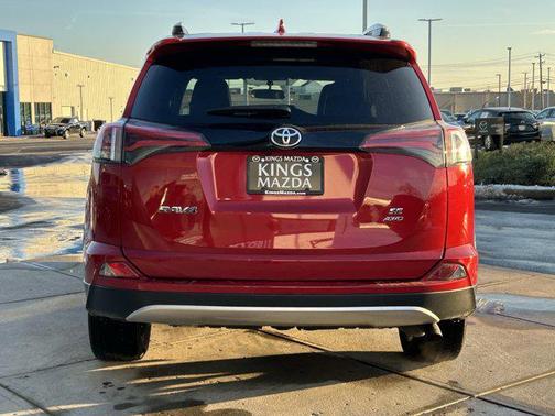 2016 Toyota RAV4 SE