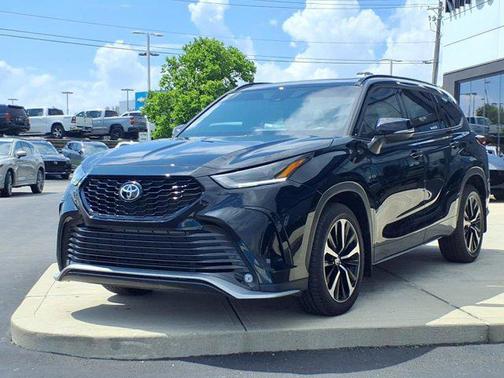 2021 Toyota Highlander XSE