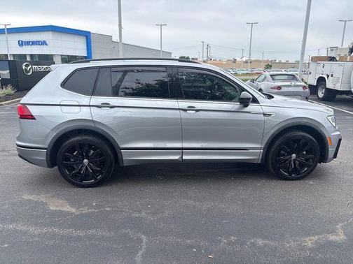 Silver Metallic 2021 Volkswagen Tiguan 2.0T SE R-Line Black 4MOTION