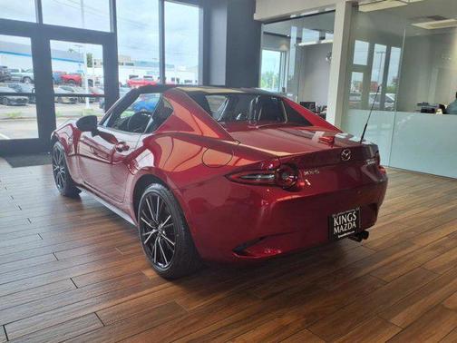 2025 Mazda MX-5 Miata RF Grand Touring