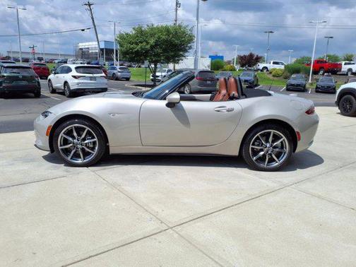 2022 Mazda MX-5 Miata Grand Touring