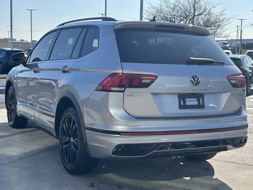 2022 Volkswagen Tiguan 2.0T SE R-Line Black 4MOTION