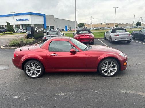 Zeal Red 2015 Mazda MX-5 Miata Grand Touring