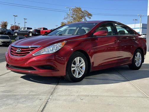 2011 Hyundai SONATA GLS