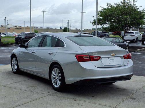 2017 Chevrolet Malibu 1LT