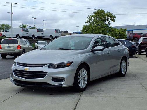 2017 Chevrolet Malibu 1LT