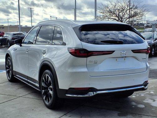 2025 Mazda CX-90 PHEV Premium Plus