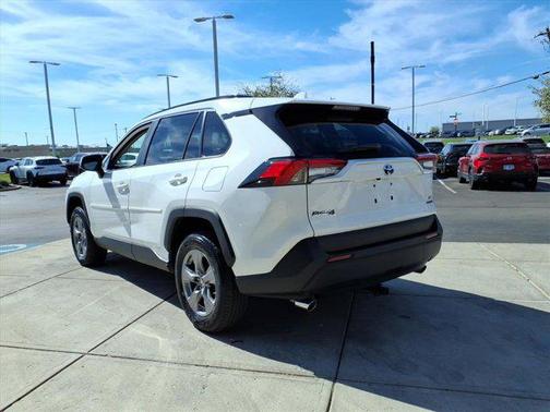 2024 Toyota RAV4 Hybrid LE