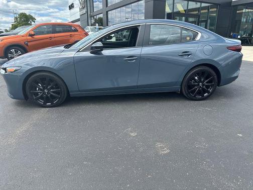 Polymetal Gray Metallic 2025 Mazda Mazda3 AWD