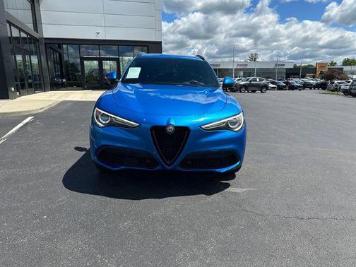 Misano Blue Metallic 2018 Alfa Romeo Stelvio Ti Sport