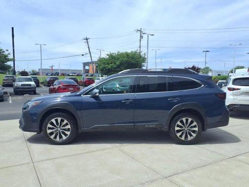 2023 Subaru Outback Touring XT