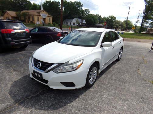 White 2016 Nissan Altima 2.5 S