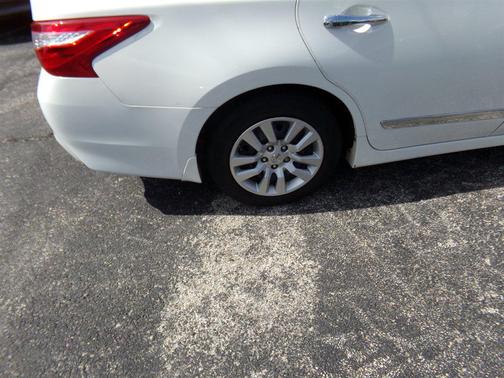 White 2016 Nissan Altima 2.5 S