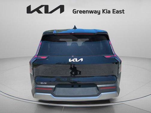 2026 Kia EV9 Light Short Range
