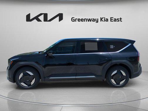 2026 Kia EV9 Light Short Range