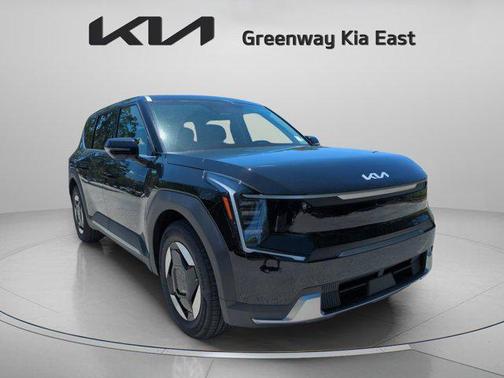 2026 Kia EV9 Light Short Range