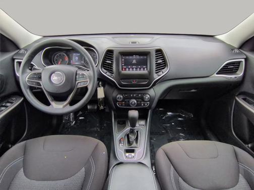 Velvet Red Pearlcoat 2019 Jeep Cherokee Latitude