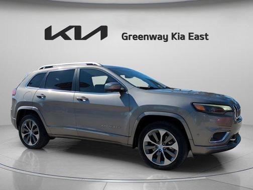 2019 Jeep Cherokee Overland