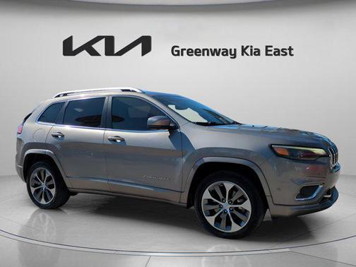 2019 Jeep Cherokee Overland