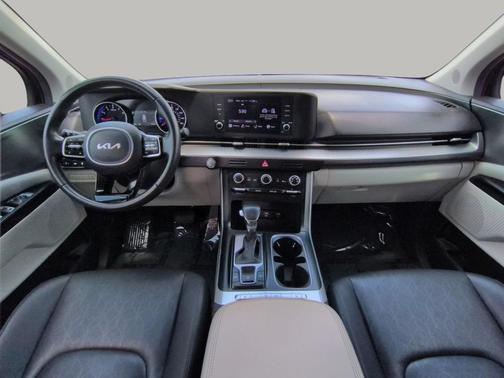 Deep Chroma Blue 2024 Kia Carnival LX