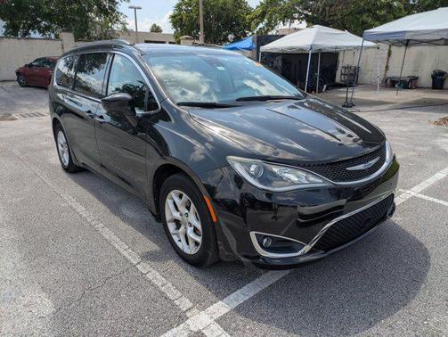 2020 Chrysler Pacifica Touring