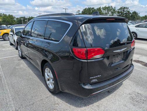 2020 Chrysler Pacifica Touring