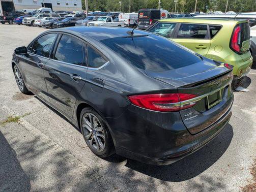 2017 Ford Fusion Hybrid SE