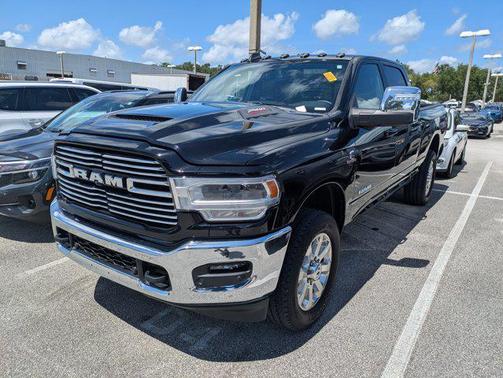 2024 RAM 2500 Laramie Crew Cab 4x4 6'4' Box