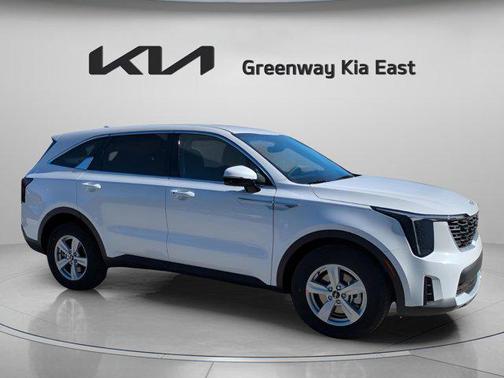2025 Kia Sorento LX