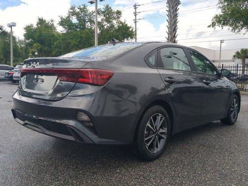 Gravity Gray 2024 Kia Forte LXS