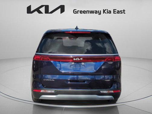 2024 Kia Carnival LX