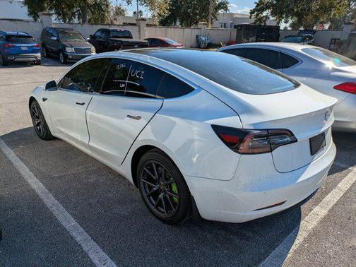 2020 Tesla Model 3 Standard Range