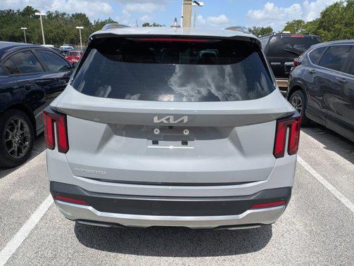 2025 Kia Sorento SX