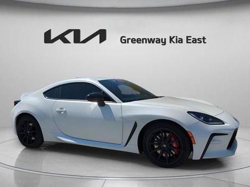 2024 Toyota GR86 Premium