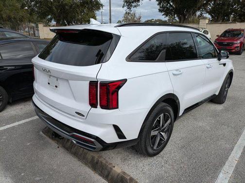 2023 Kia Sorento S