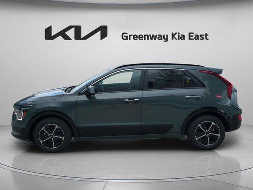 2025 Kia Niro SX