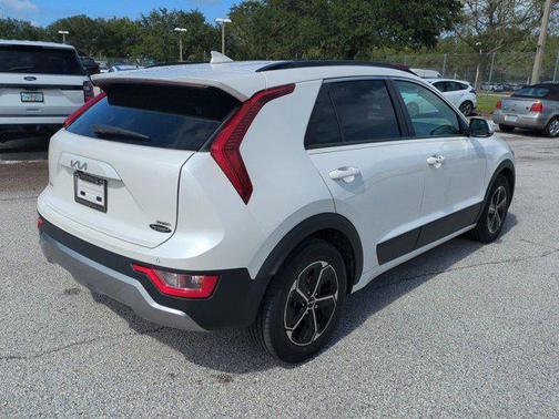 2023 Kia Niro Plug-In Hybrid EX