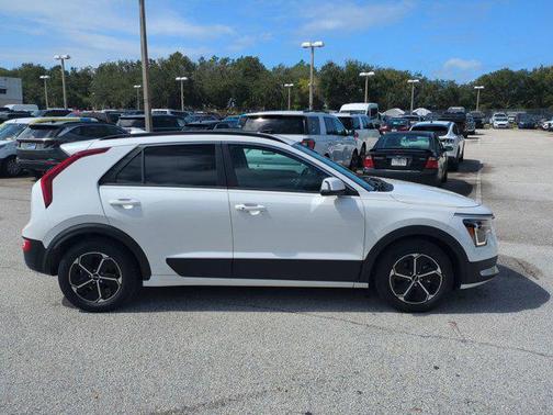 2023 Kia Niro Plug-In Hybrid EX