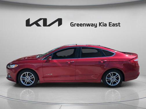2016 Ford Fusion Hybrid Titanium