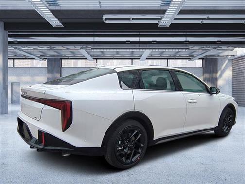 2025 Kia K4 GT-Line Turbo
