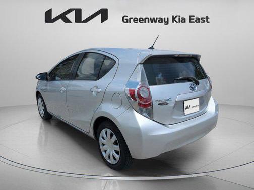 2018 Toyota Prius c Four