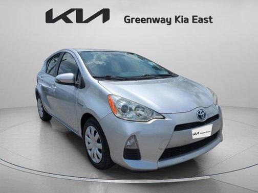 2018 Toyota Prius c Four
