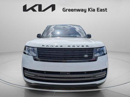 2023 Land Rover Range Rover P530 SE