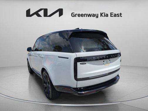 2023 Land Rover Range Rover P530 SE